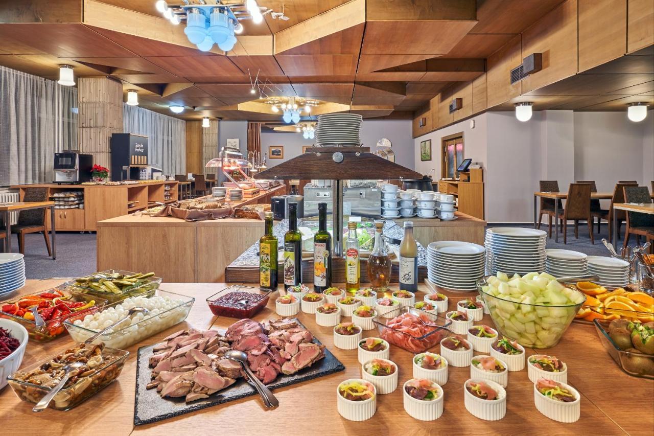 Hotel Horizont Pec pod Snezkou Luaran gambar